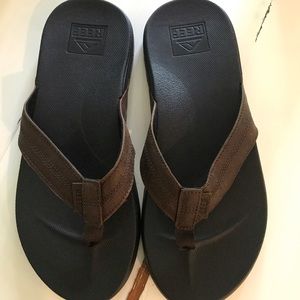 Reef flip flops size 10